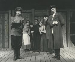 YE1976_13_PH024