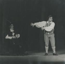 YE1977_02_PH012