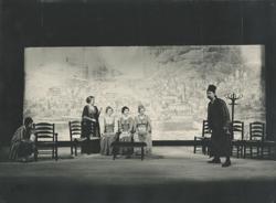 YE1977_15_PH028