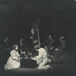 YE1977_16_PH015