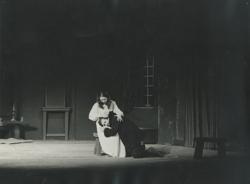 YE1979_04_PH003