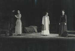 YE1979_04_PH021