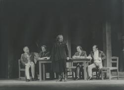 YE1980_02_PH010