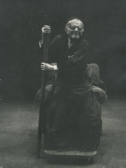 YE1980_06_PH012