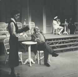 YE1980_10_PH004