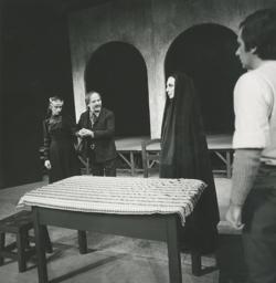 YE1980_12_PH002