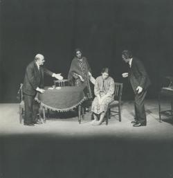 YE1981_01_PH003