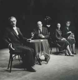 YE1981_01_PH013