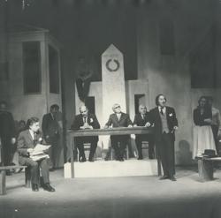 YE1981_02_PH003