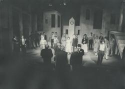 YE1981_02_PH007