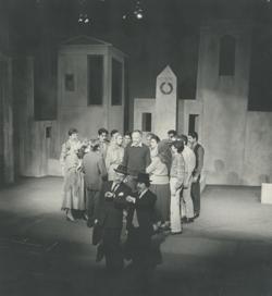 YE1981_02_PH008