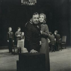 YE1981_17_PH011