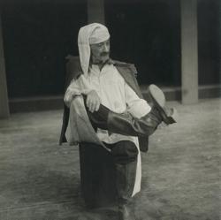 YE1981_17_PH021