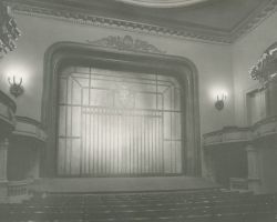 YE1981_19_PH002