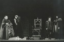 YE1981_19_PH025