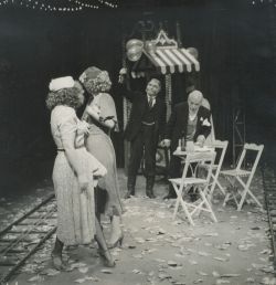 YE1981_20_PH016