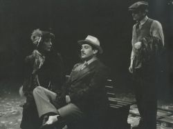 YE1981_20_PH019