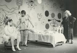 YE1981_21_PH003