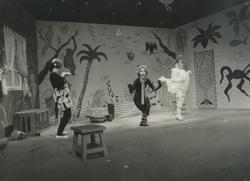 YE1981_21_PH010