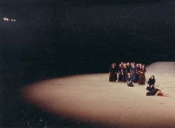 YE1982_11_PH001