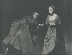 YE1982_13_PH014
