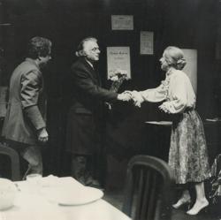 YE1983_03_PH012