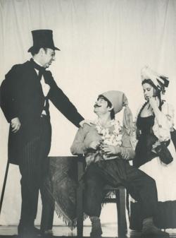 YE1983_06_PH004