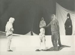 YE1983_09_PH013