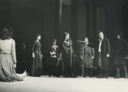 YE1983_10_PH025