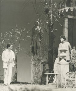 YE1984_01_PH013