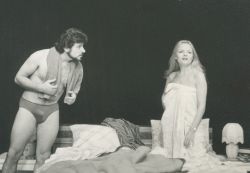 YE1984_10_PH016