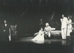 YE1984_11_PH002