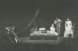 YE1984_11_PH014