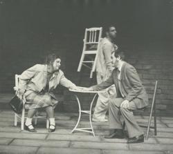 YE1985_01_PH011
