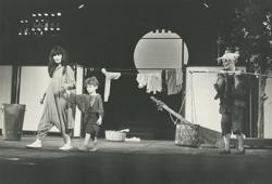 YE1985_03_PH013