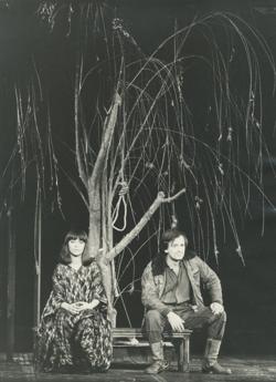 YE1985_03_PH028