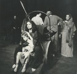 YE1985_13_PH002