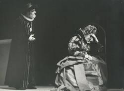 YE1986_02_PH016
