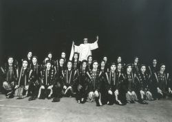 YE1986_07_PH015