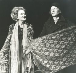 YE1987_01_PH011