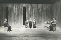 YE1987_04_PH025