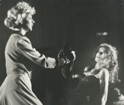 YE1987_07_PH010