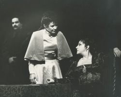 YE1987_12_PH015