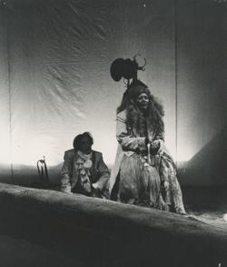YE1989_04_PH006