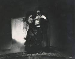 YE1989_04_PH011