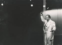 YE1989_04_PH018