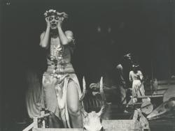 YE1989_05_PH011