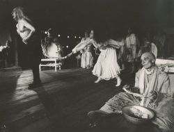 YE1989_06_PH011