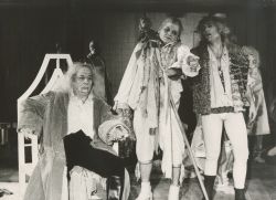 YE1989_06_PH012