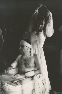 YE1989_06_PH024
